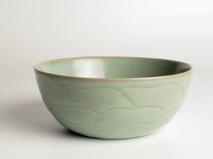 Song Dynasty –  Ru-kiln Of Water Wave & Dragon Bowl  宋代-汝窑水波龙纹碗